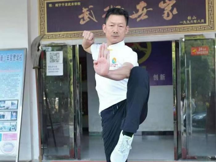 校長(zhǎng)、武術(shù)總教練